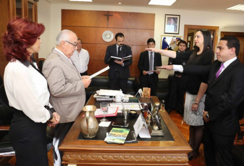 Acto de juramento en la sede del Palacio de Justicia de Asunción.