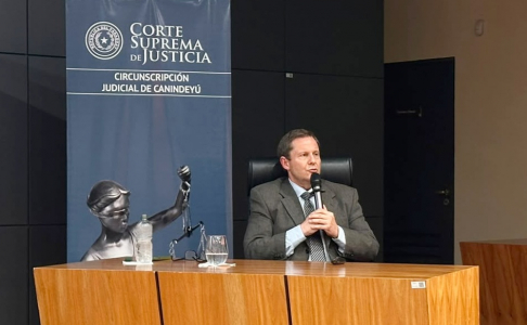 La jornada contó con la disertación del doctor Alberto Martínez Simón, presidente de la Corte Suprema de Justicia y ministro superintendente de la Circunscripción Judicial de Canindeyú.