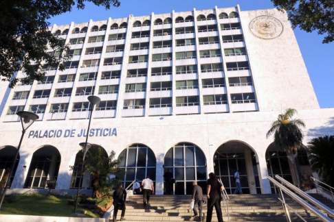 Habilitan solicitud de revisión para funcionarios