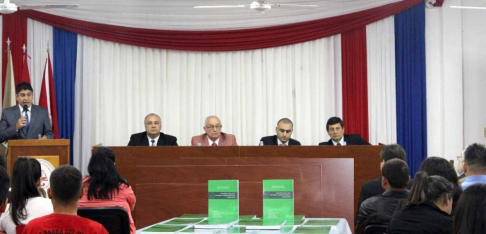 El acto de presentanción tuvo lugar en el salon auditorio de la Universidad Nacional de Itapúa.