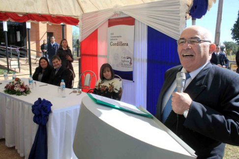 El ministro de la Corte Suprema de Justicia, doctor Sindulfo Blanco destacó la importancia de la obra inaugurada.