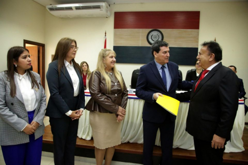 La Corte Suprema de Justicia recibió la donación de un inmueble para futura sede judicial propia en Carapeguá.