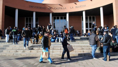 Universidad de España invita a ministro para disertar