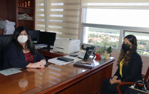 Ministra Llanes recibió a titular de la cartera de Justicia