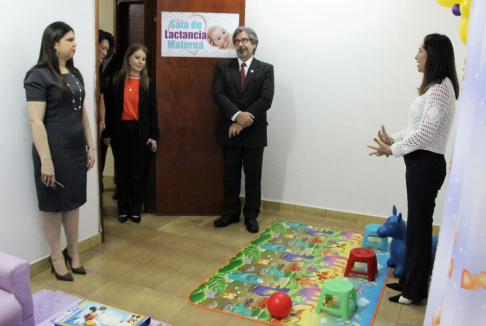 El presidente de la circunscripción judicial, Isidro González Sánchez, habilitó oficialmente la sala.