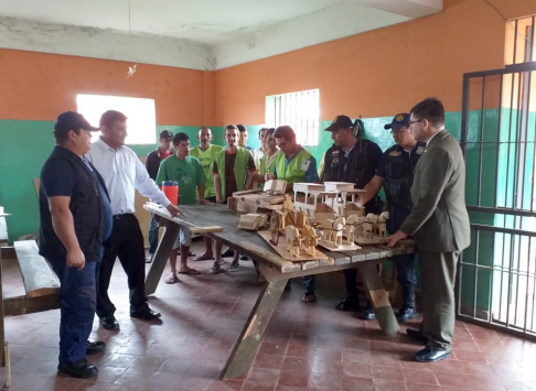 El doctor Juan Bautista Silva Ucedo, Juez de Ejecución Penal de Cordillera, supervisó las labores desempeñadas por los internos.