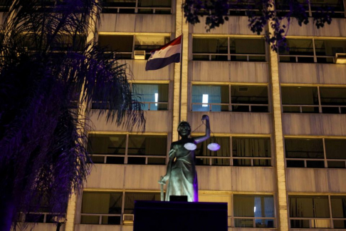 Dirigido a funcionarios de la Dirección General de los Registros Públicos.
