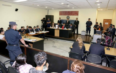 El juicio del caso Curuguaty se suspendió por recusación al tribunal.