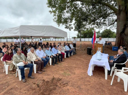 Palada inicial de la futura sede de los Juzgados de Primera Instancia de Yby Yaú