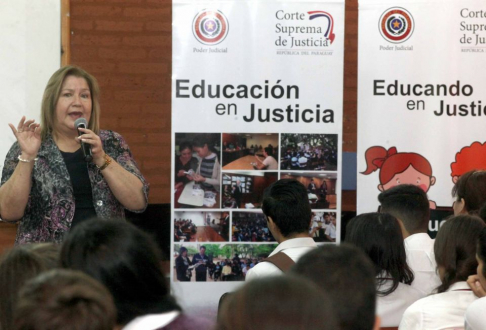 La jueza Hortencia Rojas abordó sobre la exposición al peligro del tránsito terrestre.