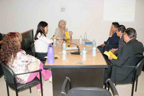 Durante la reunión con representantes judiciales de la ciudad de Concepción.