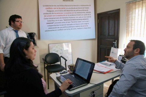 La futura puesta en práctica de la política estatal responde a la obligación emanada de una sentencia de la Corte.