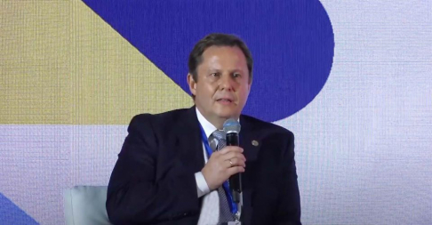 Ministro Martínez Simón expuso avances del Poder Judicial en digitalización y calidad durante la Cumbre Iberoamericana.