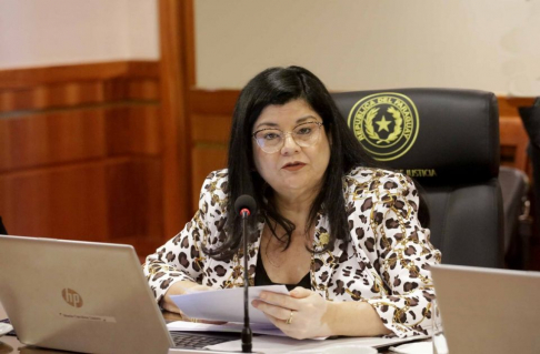 La doctora Carolina Llanes, vicepresidenta primera de la Corte Suprema de Justicia y superintendente de las Circunscripciones Judiciales de Canindeyú e Itapúa, presentó un informe de productividad de resoluciones dictadas en las mencionadas jurisdicciones