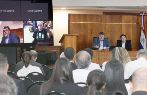 El expositor internacional, doctor Eugenio Raúl Zaffaroni, tuvo a su cargo el Módulo XI del Diplomado en Derecho Penal y Procesal Penal.