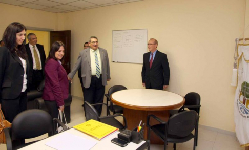 La ceremonia de habilitación contó con la presencia del ministro doctor Antonio Fretes.