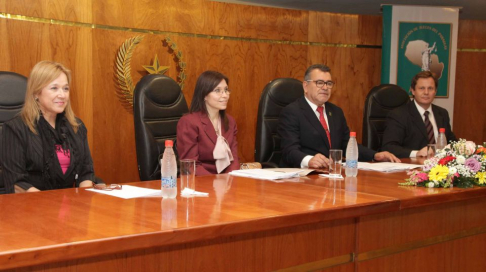 Con la presencia de disertantes nacionales e internacionales se dio inicio a las jornadas de conferencias dirigidas a jueces del fuero Civil y Comercial.