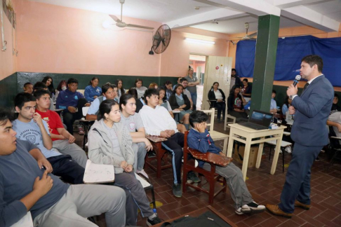 Desarrollaron el programa “Educando en Justicia” en colegio de Barrio Obrero.