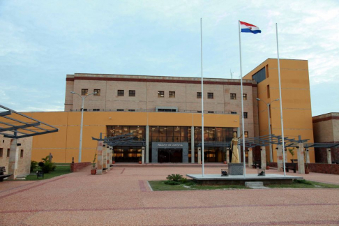 Fachada Palacio de Justicia de Pilar