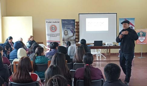Fortalecen la formación ciudadana de estudiantes en Paso de Patria y Humaitá.