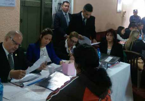 Ministros de la Corte visitaron penitenciaría de Villarrica.