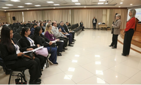 El funcionariado administrativo de la Corte Suprema de Justicia participó del Taller sobre Acuerdos y Compromisos Éticos, impulsado por el Modelo Estándar de Control Interno para las Entidades Públicas del Paraguay (MECIP) y la Oficina de Ética Judicial.