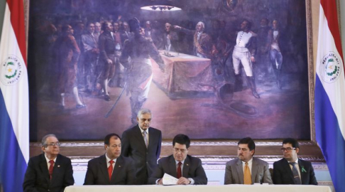 Momento de la promulgación de la ley de acceso a la información.