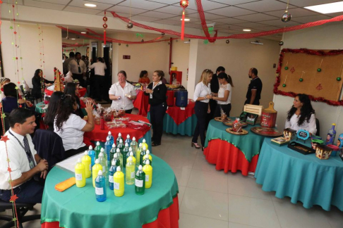 La expo-feria se extenderá hasta el día de mañana.