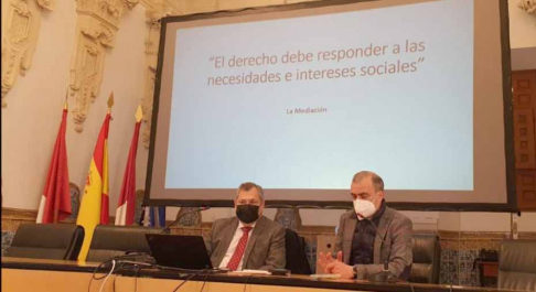Ministro Jiménez Rolón disertó sobre mediación en Universidad de Castilla-La Mancha