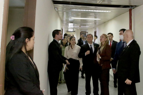 Autoridades de la Corte Suprema inspeccionaron juzgados Penales de Garantías de la Capital.