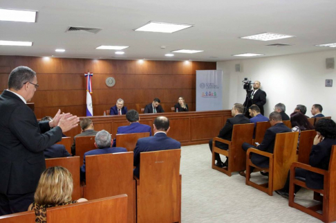 Ministro Eugenio Jiménez Rolón se reunió con gremios de abogados de Central.