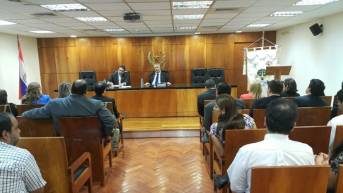 Encuentro de trabajo a fin de establecer políticas sólidas para la aplicación de las leyes ambientales.