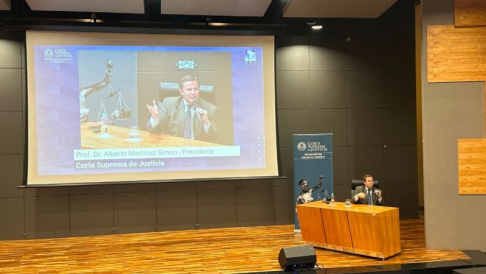 Presidente Martínez Simón disertó sobre nulidad de los actos jurídicos
