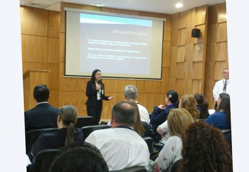 El curso sobre acuerdos y compromisos éticos se llevó a cabo en el Palacio de Justicia de Villarrica.