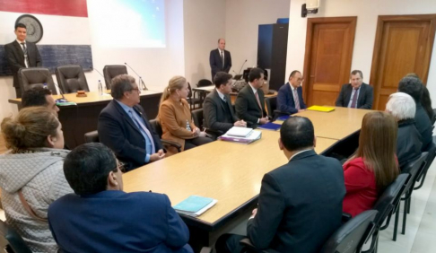La máxima autoridad judicial, Eugenio Jiménez Rolón, participó de la presentación oficial de nuevas autoridades del Sistema Nacional de Facilitadores Judiciales (SNFJ), en la ciudad de Concepción.