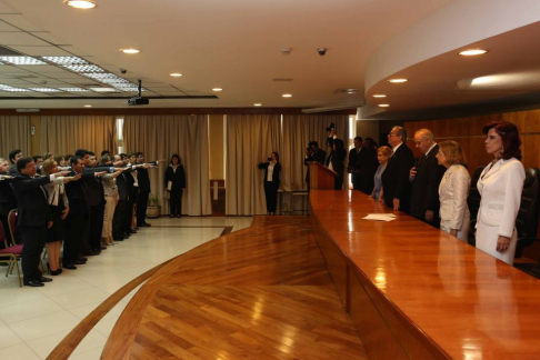Las autoridades judiciales tomaron juramento de rigor a los nuevos agentes fiscales y defensores públicos.