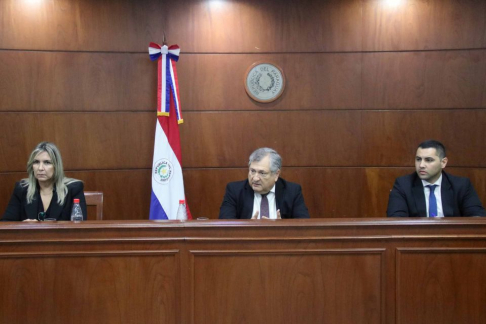 Ministro Eugenio Jiménez Rolón mantuvo diálogo con representantes del Colegio de Abogados de Yby Yaú.