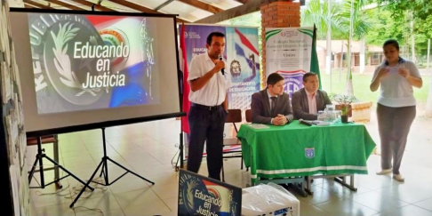 “Educando en Justicia” interioriza a los estudiantes sobre leyes, derechos y obligaciones en la ciudad de Gral. Elizardo Aquino.