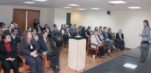 En el 8vo piso, Sala de Conferencias, se realizó la reunión preparatoria para la organización de las labores a desarrollar por el capital humano designado y logística en general.