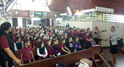 Se realizó la charla de capacitación sobre “Bullying, Derechos y Obligaciones de Niños y Adolescentes, y Autoestima” en Hohenau.