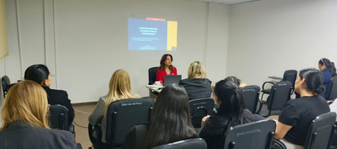 Finalizó el Diplomado de la Niñez y la Adolescencia tras abordar la perspectiva jurisdiccional e interdisciplinaria.