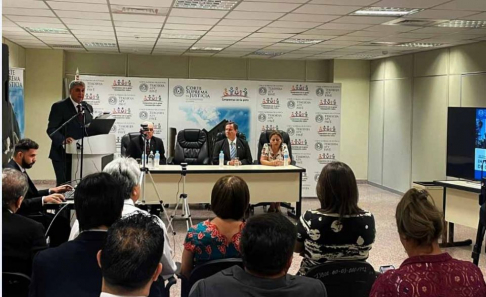 El vicepresidente primero en ejercicio de la presidencia de la Corte Suprema de Justicia y superintendente de la Circunscripción Judicial de Cordillera, doctor Alberto Martínez Simón, estuvo en la presentación del informe de gestión.
