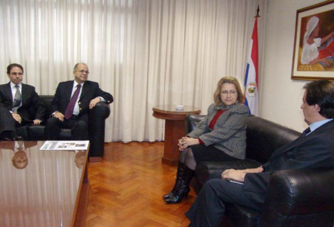 Canciller brasileño visitó a la presidenta de la Corte