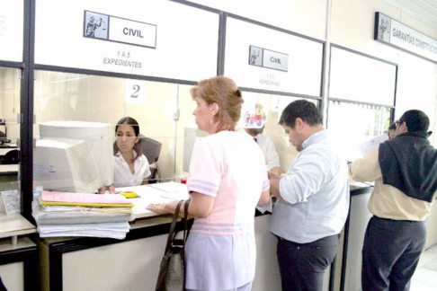 Funcionarios judiciales trabajarán una hora más