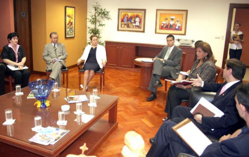 Reunión con los integrantes del Proyecto Umbral del Milenio