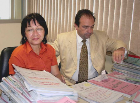 Juana Ortíz imputada por presuntos delitos electorales en compañía de su abogado