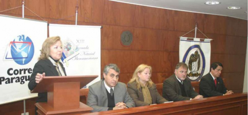 Durante el acto de lanzamiento.