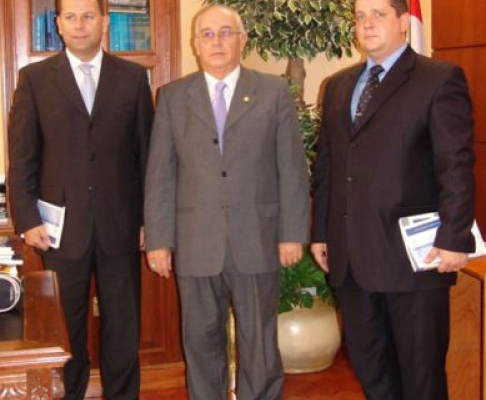 Diputados húngaros se reunieron con el ministro Bajac
