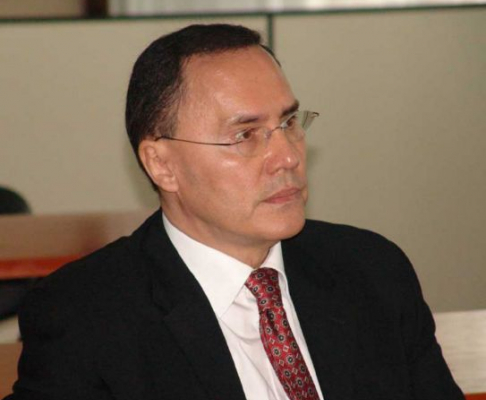 El arquitecto Bernardo Ismachoviez encargado de la construcción del supermercado Ycua Bolaños siniestrado el 1 de agosto de 2004