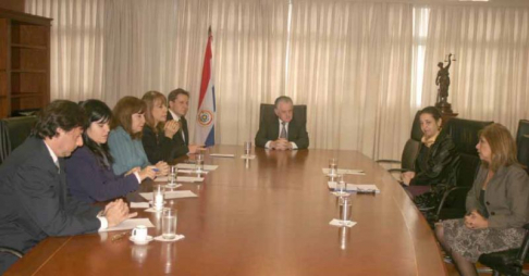 La reunión y exposición se realizó en la Sala de sesiones de la Corte Suprema de Justicia.  
